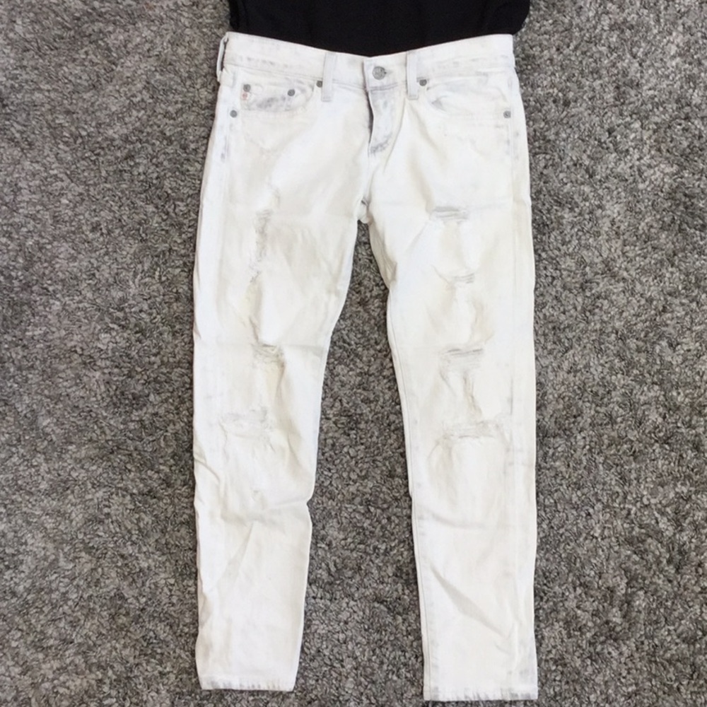 White, tattered jeans.